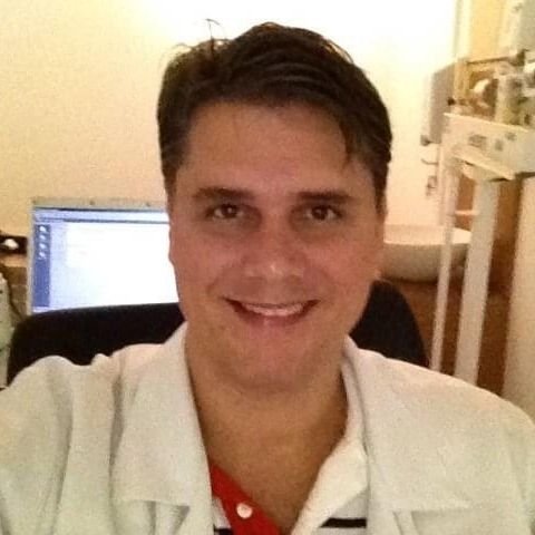 Dr. Ricardo Corsi Sanchez