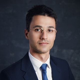 Dr. Raphael Carvalho