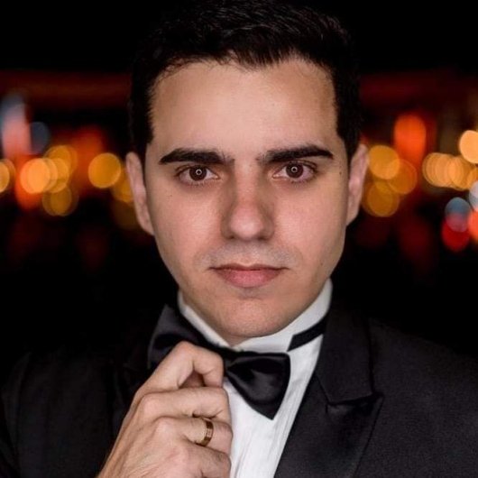 Dr. Hugo Bessa