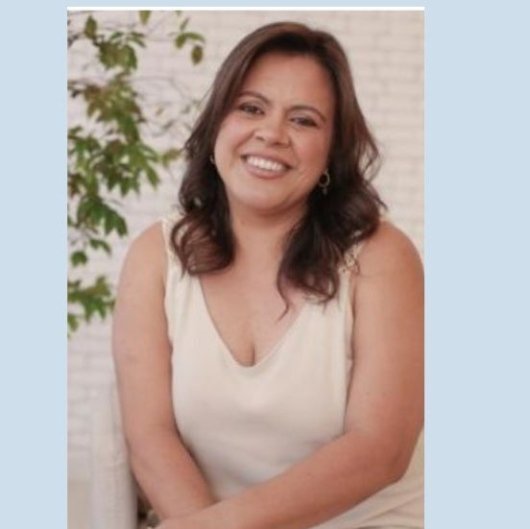 Dra. Claudia Antunes Magalhães