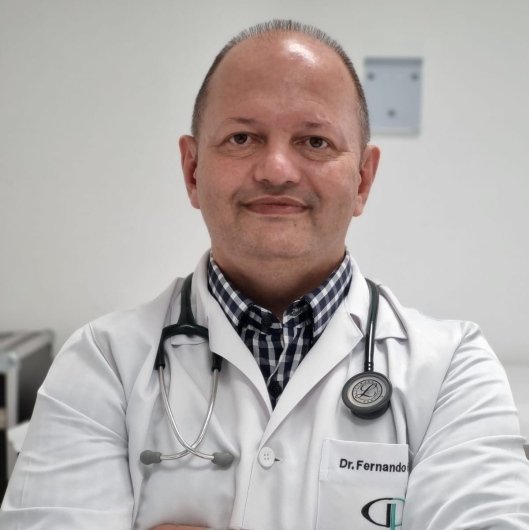 Dr. Fernando Funari Vivolo
