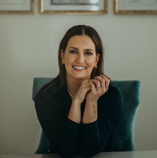 Dra. Gabriela Figueiredo
