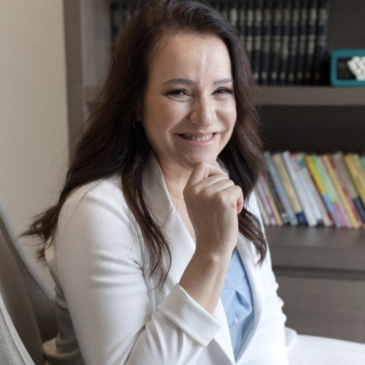 Lucijane Oliveira De Ulhoa Carneiro