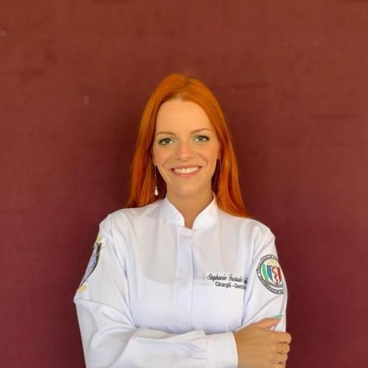 Dra. Stephanie Furtado Gerolin