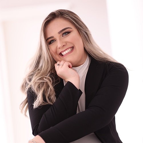 Dra. Natasha Tavares de Andrade Tortelli