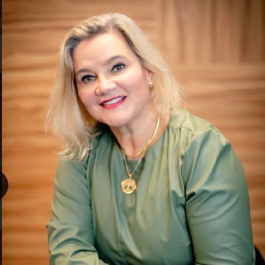 Dra. Adriana Bronizaki