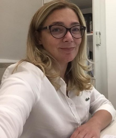 Dra. Lilian Brauns Teixeira