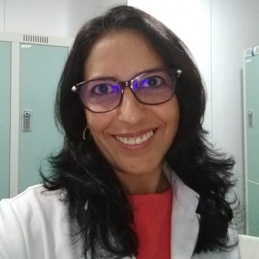 Dra. Luciana Leal
