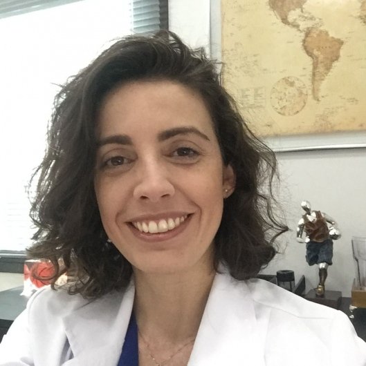 Dra. Luciana Valadares Ferreira
