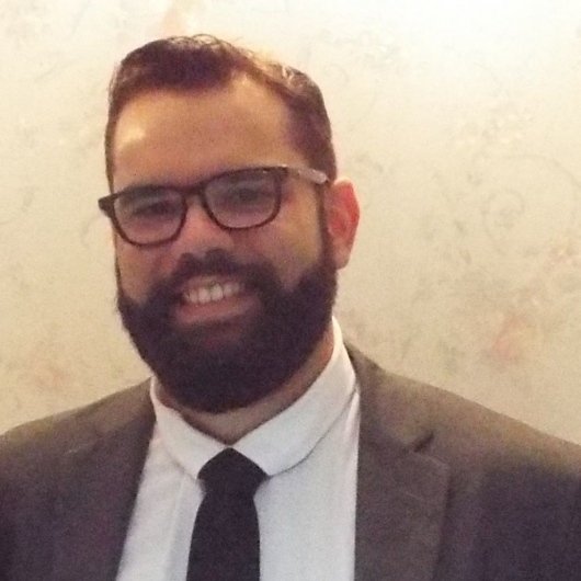 Dr. Raphael Piovesan Porto Siqueira