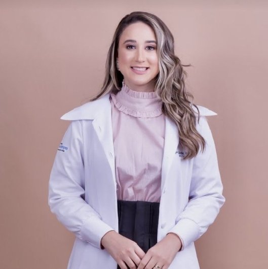 Dra. Marina Cavalcante Silveira Martins
