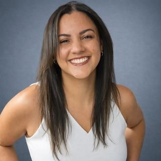 Dra. Evelin Santos