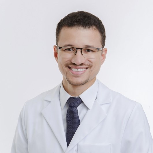 Dr. Matheus Felipe Borges Lopes