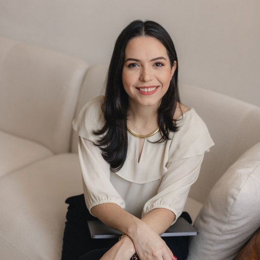 Dra. Cássia Lopes Dantas