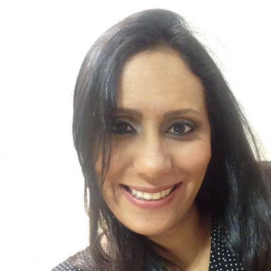 Dra. Léia Patricio Barbosa Favareto