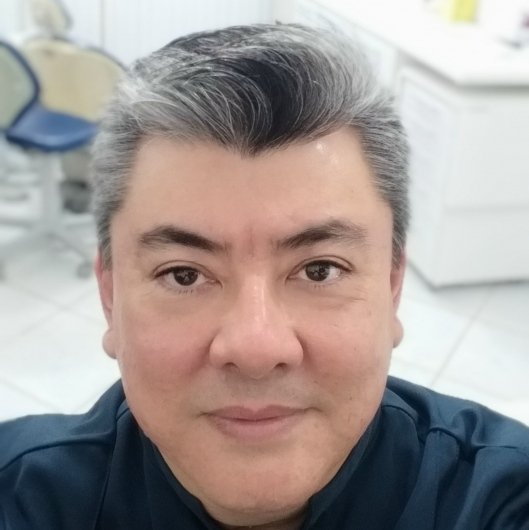 Dr. Augusto Igami