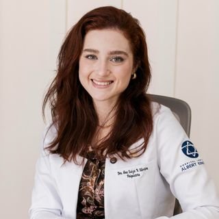 Dra. Ana Luiza Nogueira Silveira