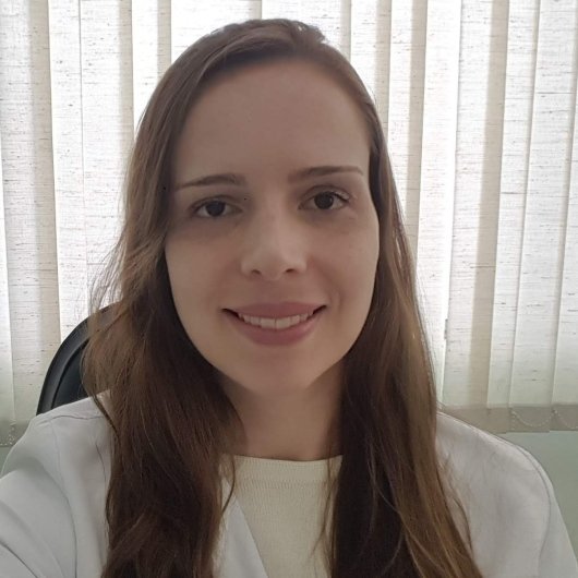Dra. Daniella Moreira Santos