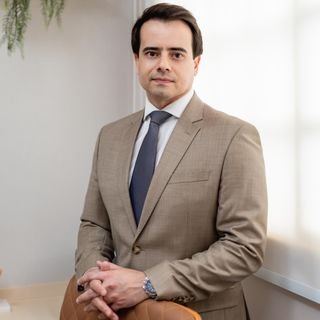 Dr. Gustavo Ferreira Oliveira