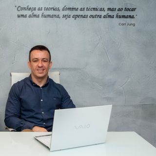 Dr. Bruno Gomes