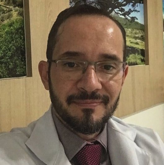 Dr. André Lima Batista