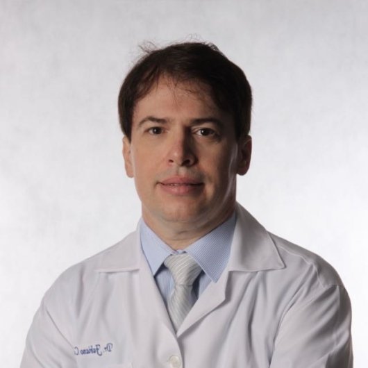 Dr. Fabiano Cesário