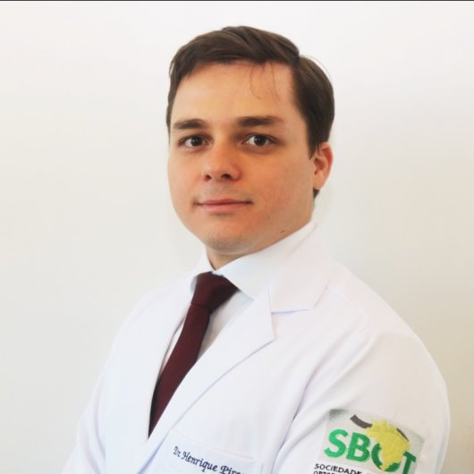 Dr. Henrique Pires