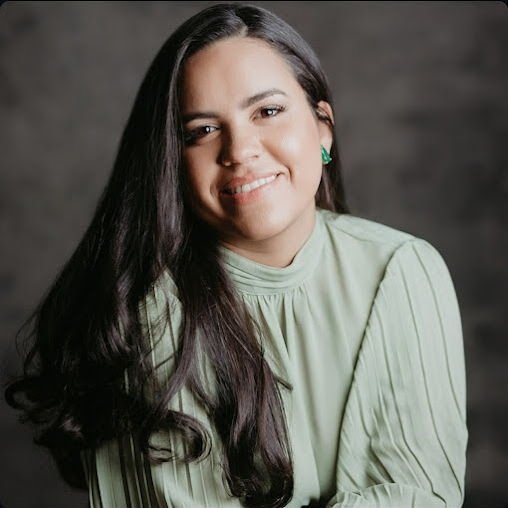 Dra. Raíza Alves Pereira