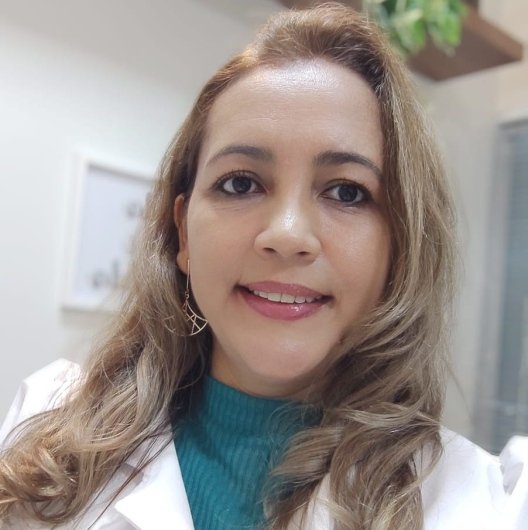 samantha Auzier Santos