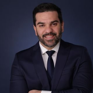 Dr. Rodrigo Valle