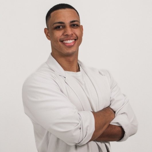 Dr. Wesley Dutra