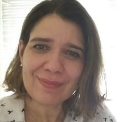 Dra. Caroline Martins