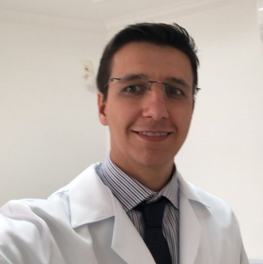 Dr. Fábio Galvão Vidal
