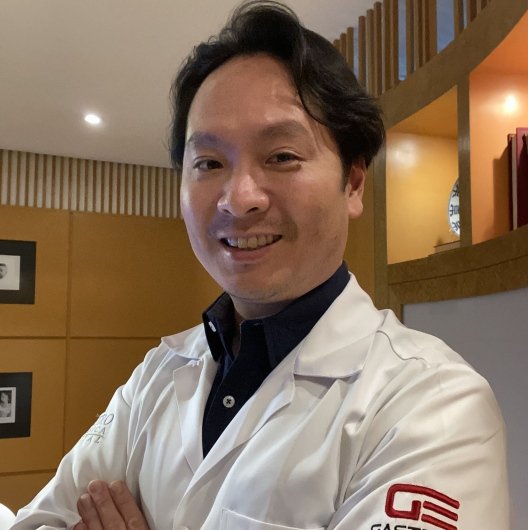 Dr. Leonardo Oba
