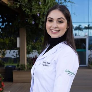 Dra. Bruna Auta Damasceno de Almeida