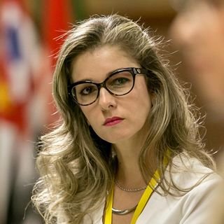 Dra. Erika Andrade