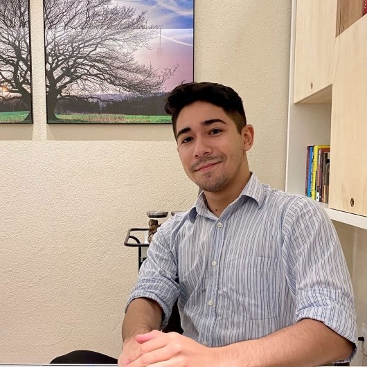 Dr. Gabriel Quadros