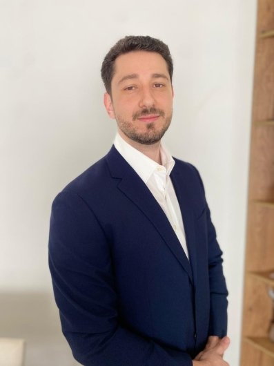 Dr. Viktor Nelson Mazzola Corrêa