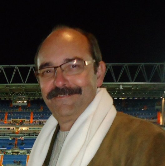 Dr. Jonathan Zaze