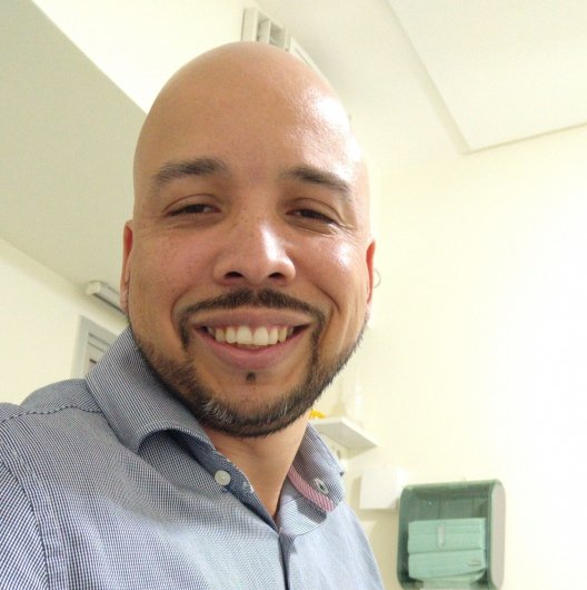 Dr. Rômulo Azevedo