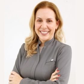 Dra. Paula Andery Naves