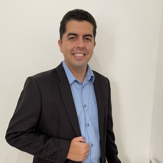 Dr. Laio Santana Passos