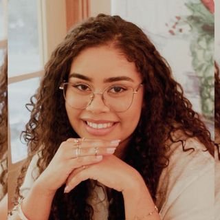 Dr. Kelle Tavares