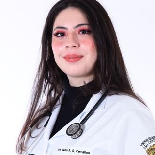 Dra. Nadia Amparo Staduto Cevallos