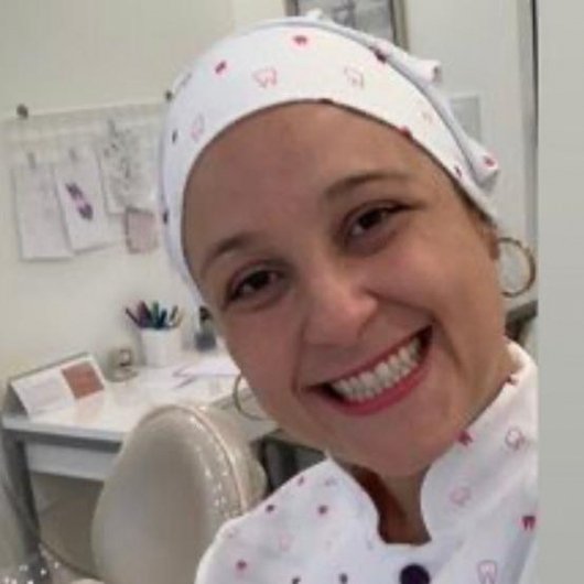 Dra. Flavia Flores
