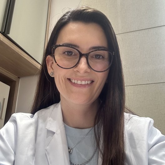 Dra. Patricia Teixeira de Resende