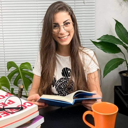 Mariana Schveeidt Velho