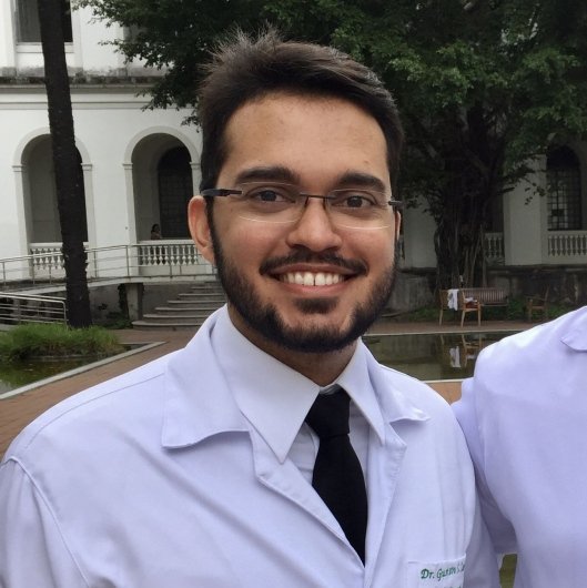 Dr. Gustavo Carvalho