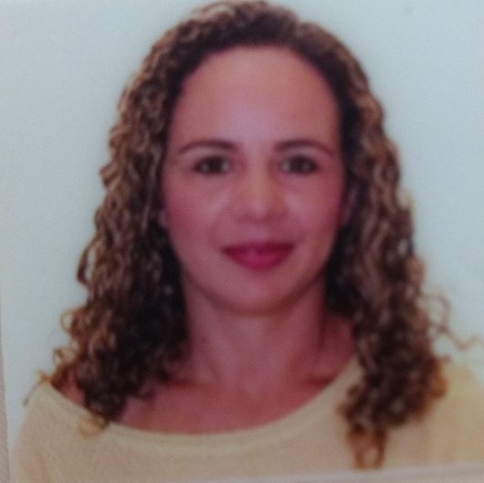 Dra. Danyelle Claudino