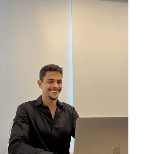 Prof. Matheus Castro